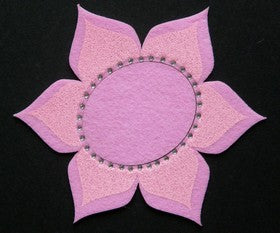 Blueye Dezines - Felt Magnolia Frame - Pink